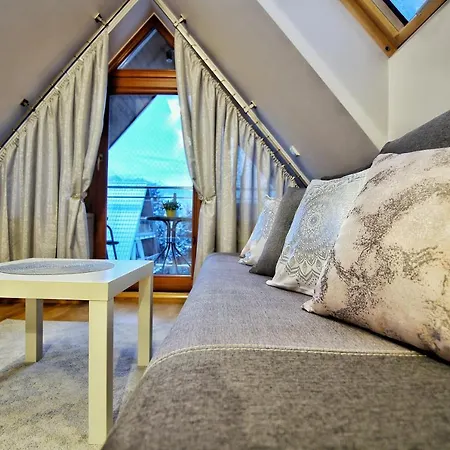 Lux דירה זקופאנה